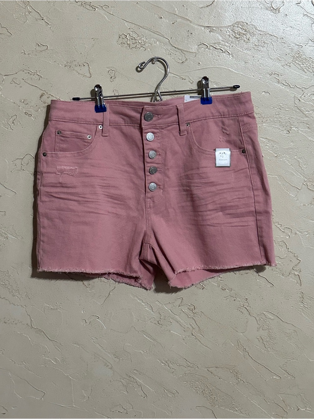 Time and Tru Women’s Button-Front Pink Denim  Distressed Shorts Size 12 NWT